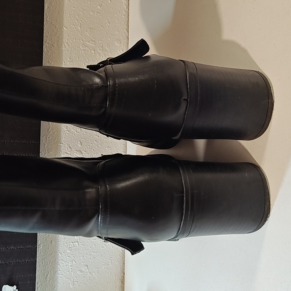 Kenneth Cole Reaction Jenna - Size 9 Medium - Picture 5 of 9